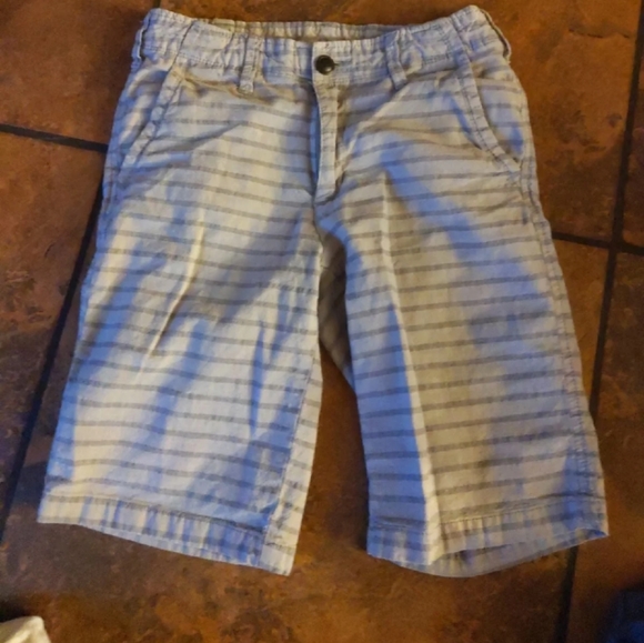 Boys shorts bundle - Picture 5 of 10